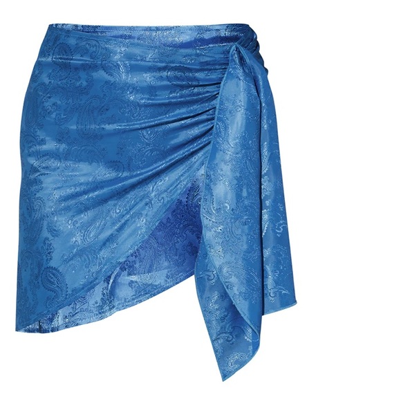 PrettyLittleThing Set - Picture 5 of 6